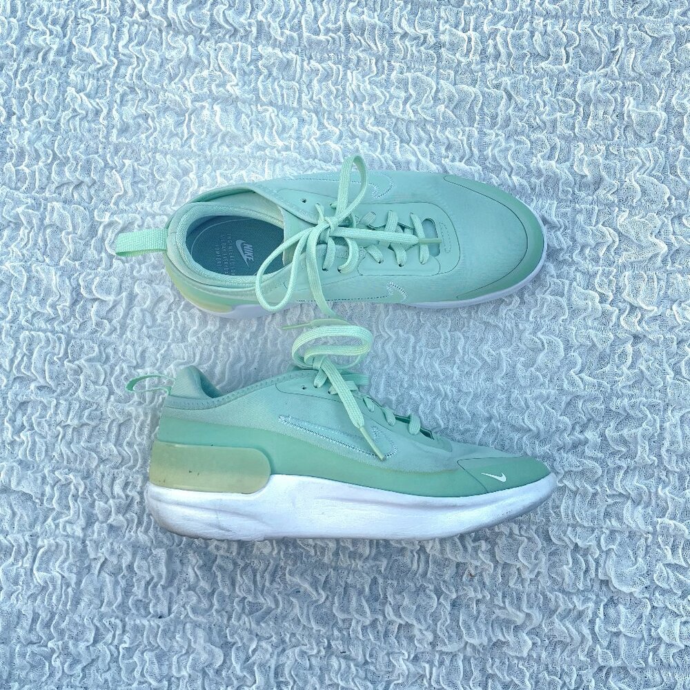 Women's Nike Amixa Mint Green Sneakers